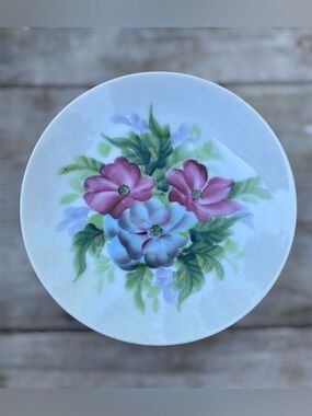 Vtg Japanese Porcelain Floral Plate -HandPainted Hanging Wall Decor- Japan